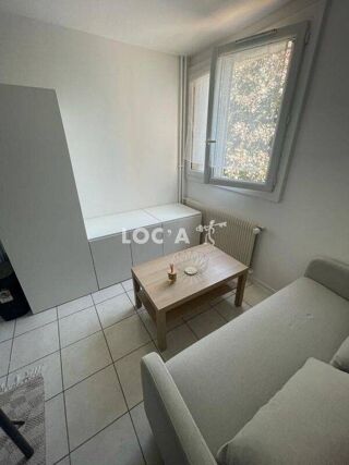  Appartement � louer 1 pi�ce 15 m� Dijon