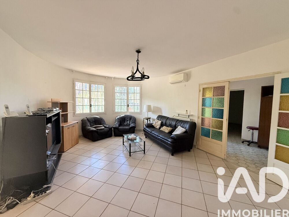 Vente Maison Vente Maison traditionnelle 7 pièces Six-fours-les-plages