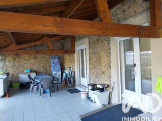  Immeuble à vendre 241 m²