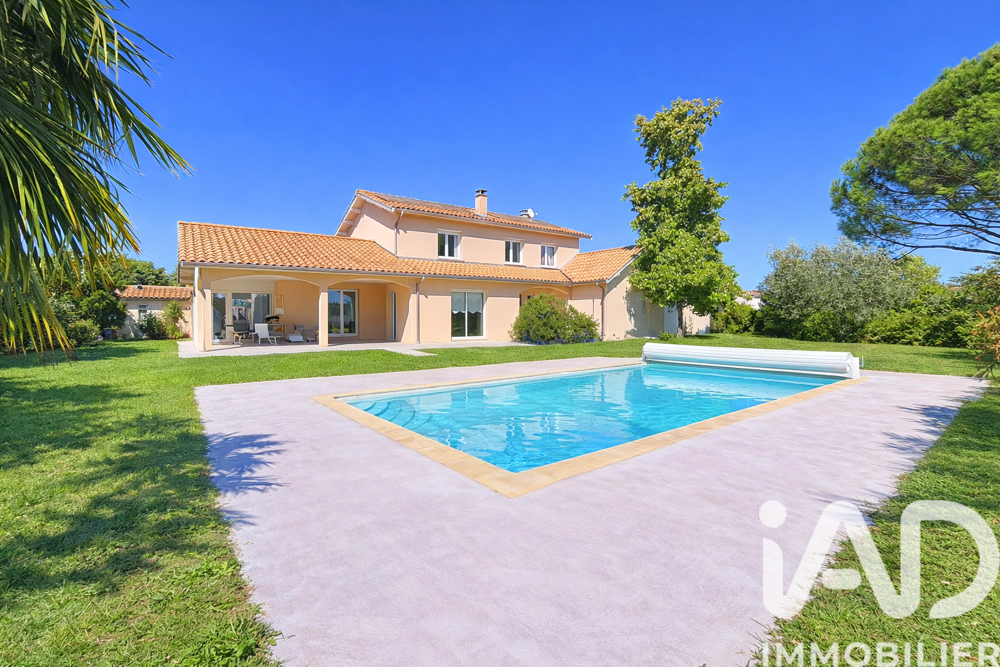 Vente Maison traditionnelle 8 pièces
