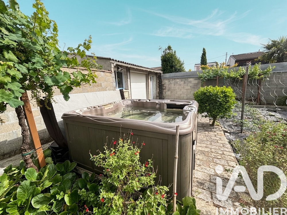 à vendre  Maison Bordeaux (33300)