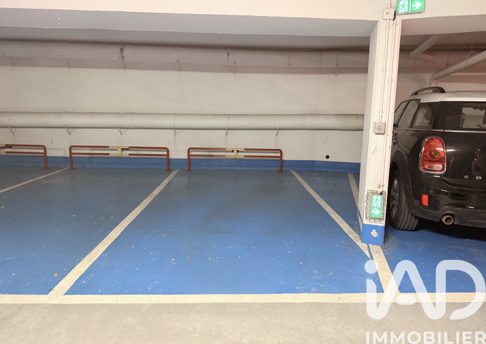 Vente Parking/Garage Vente Parking 200 m&sup2; Colombes