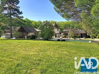  Maison à vendre 10 pièces 285 m²