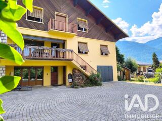 Maison 9 pièces 250 m² · à Bourgneuf · 250 m² · 460 000 €