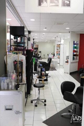   Vente Boutique/Local commercial 135 m&sup2; Saint-parres-aux-tertres