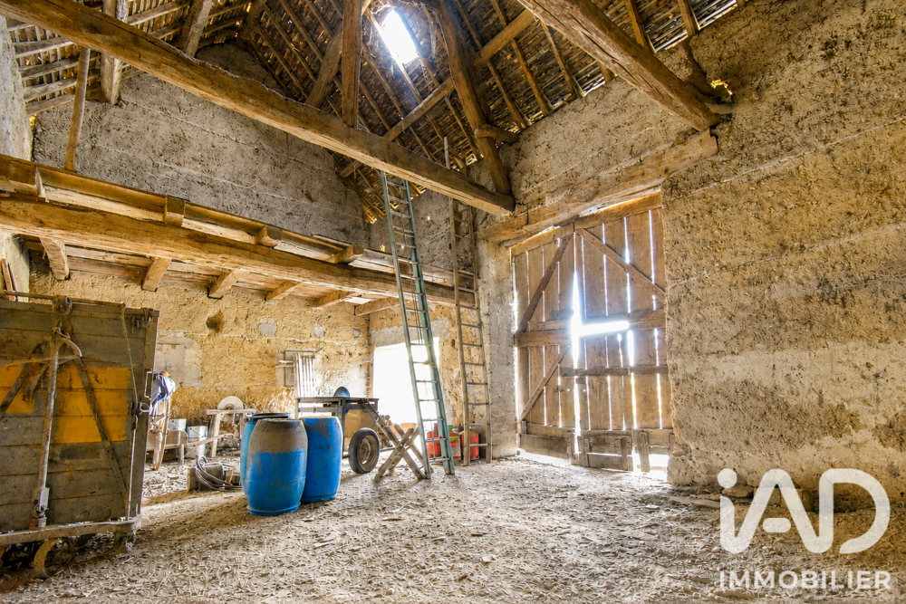 Vente Maison Vente Grange 2 pièces Chimilin