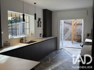  Maison à vendre 10 pièces 243 m²