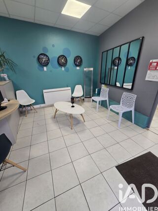  Immeuble à vendre 575 m²