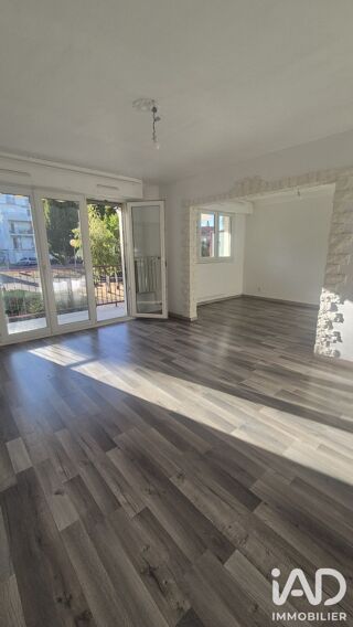  Appartement à louer 5 pièces 90 m²