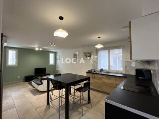  Appartement à louer 3 pièces 64 m²
