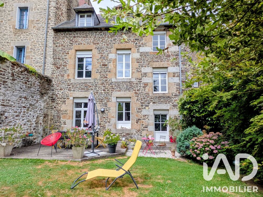 Maison 11 pièces 220 m² · à Fougères · 220 m² · 425 000 €