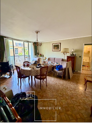 Appartement 5 pièces 90 m² · à Paris 18 · 90 m² · 745 000 €