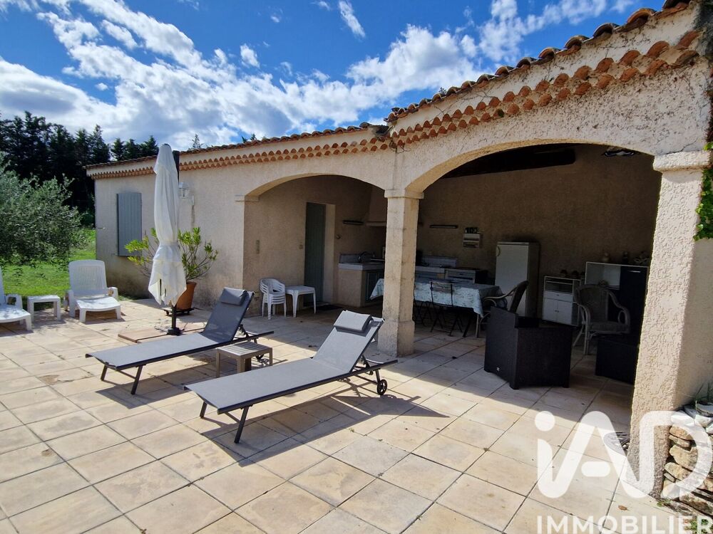 Vente Maison Vente Maison traditionnelle 5 pièces Saint-paulet-de-caisson