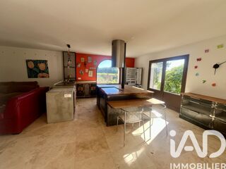  Maison à louer 6 pièces 184 m²