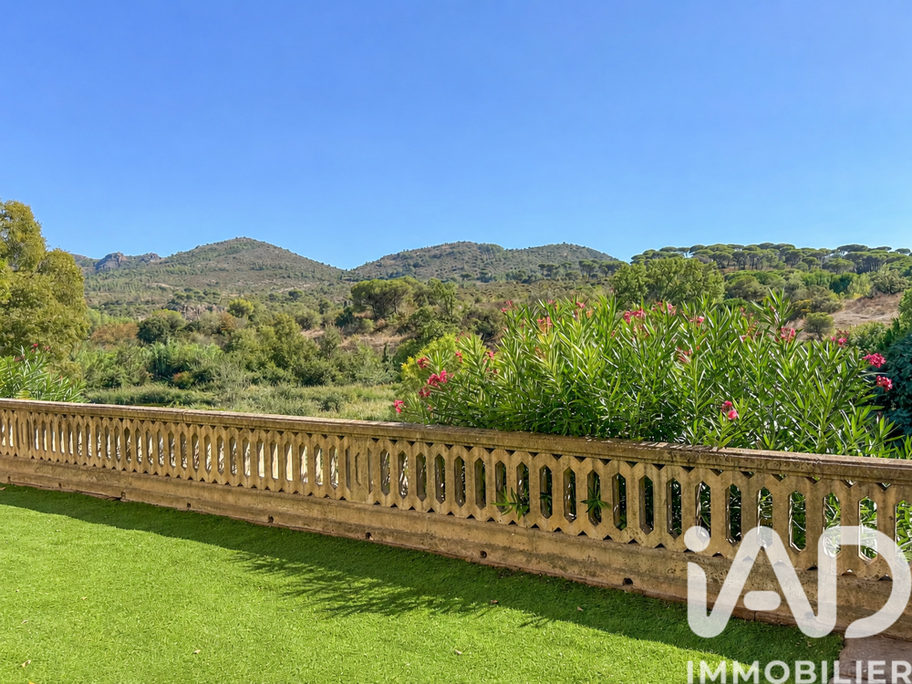 Vente Maison Vente Domaine 15 pièces Le muy