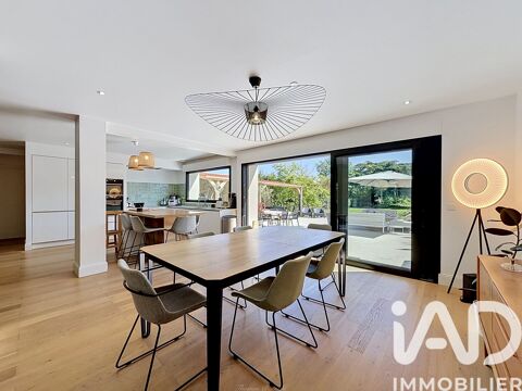   Vente Maison Maison - 7 pièce(s) - 247 m²
