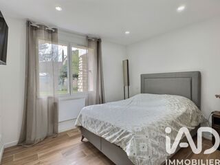  Appartement à louer 4 pièces 77 m²