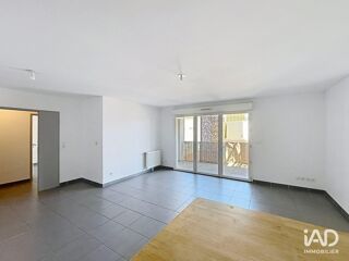  Appartement à louer 4 pièces 92 m²