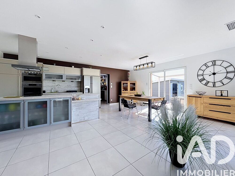vente Maison - 5 pièce(s) - 151 m² Vendres (34350)