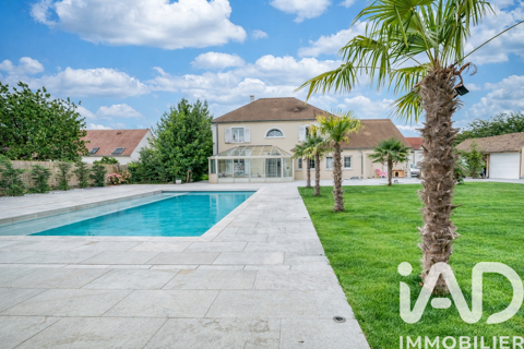   Vente Demeure 7 pièces Maison - 7 pièce(s) - 300 m²