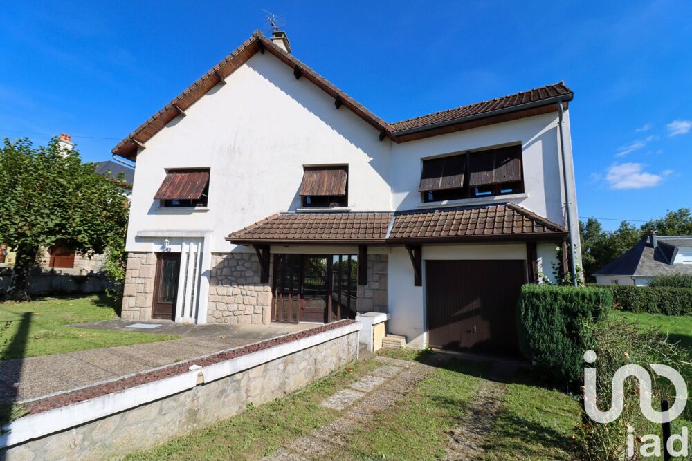 Maison 7 pièces 161 m² · à Ussel · 161 m² · 126 900 €