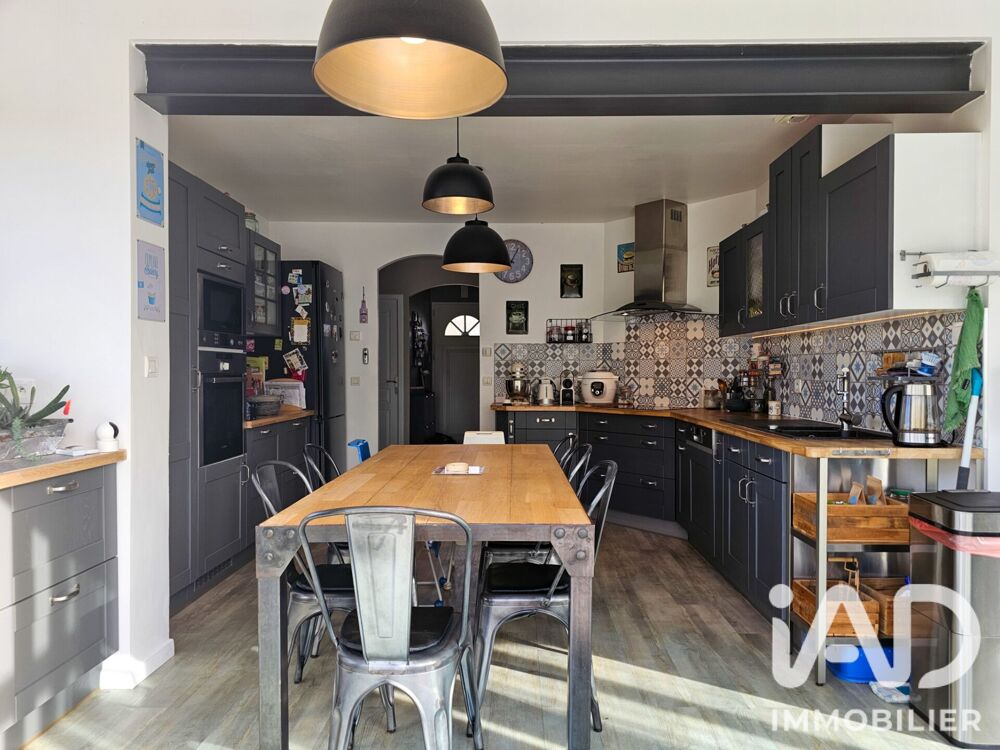 Vente Maison Vente Maison traditionnelle 8 pièces Rochechouart