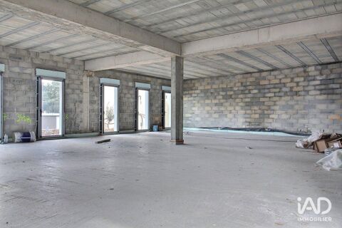   Vente Murs commerciaux 145 m&sup2; 