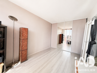  Appartement à louer 5 pièces 90 m²