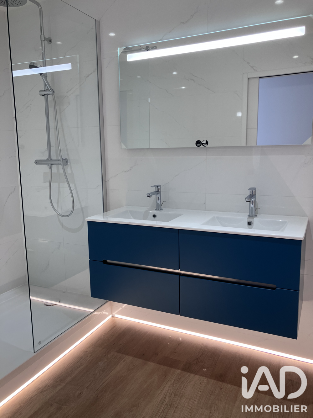 location Appartement - 3 pièce(s) - 77 m² Auray (56400)