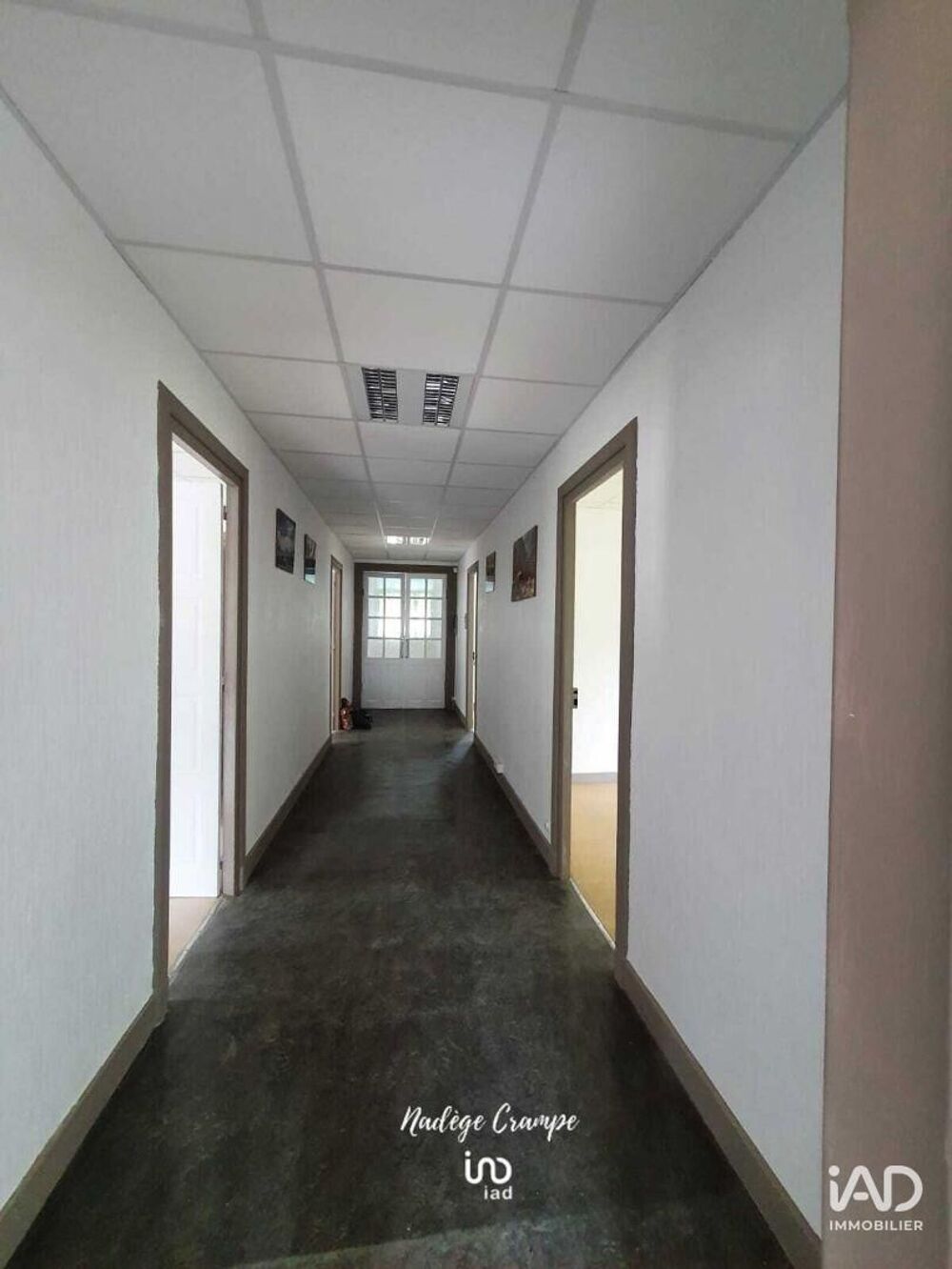   Location - 400 m² 