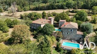  Maison à vendre 15 + pièces 719 m²