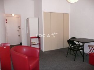 Appartement à louer 4 pièces 83 m²