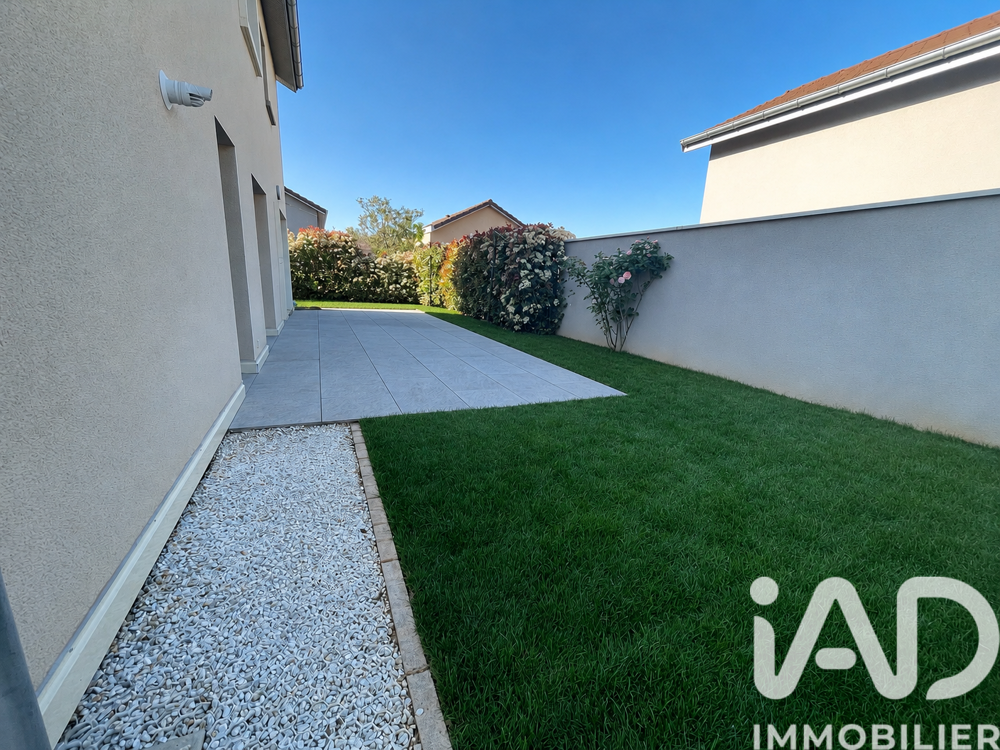 location Maison - 5 pièce(s) - 115 m² Chaponnay (69970)