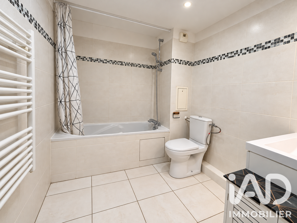 à vendre  Appartement La Garenne-Colombes (92250)
