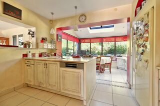  Maison  vendre 7 pices 227 m