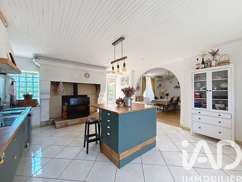 Maison 8 pièces 256 m² · à Souilly · 256 m² · 199 000 €