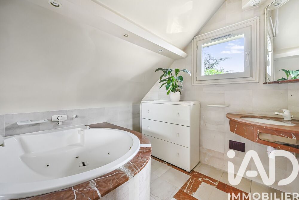à vendre  Maison Bougival (78380)