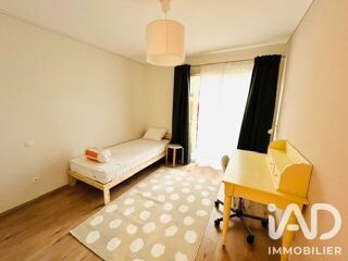  Appartement à louer 5 pièces 117 m²