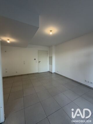  Appartement à louer 2 pièces 37 m²