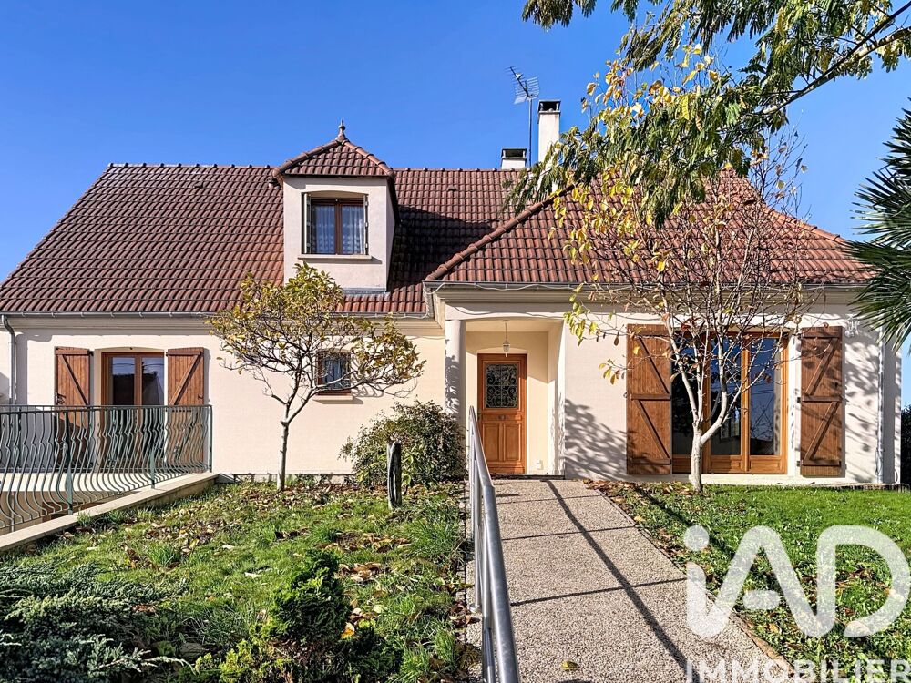 Maison 7 pièces 185 m² · à Champlost · 185 m² · 209 000 €