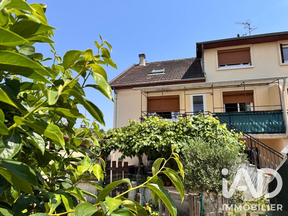 vente Maison - 8 pièce(s) - 164 m² Sucy-en-Brie (94370)