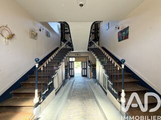  Immeuble � vendre 310 m�