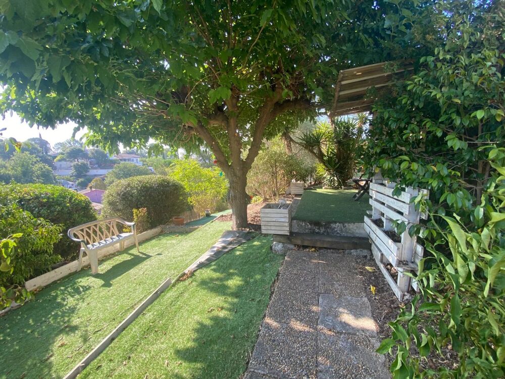 Vente Maison LE MUY - Villa jumelée sur un côté à rénover - vue imprenable Le muy