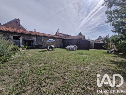   Vente Maison de village 6 pièces Maison - 6 pièce(s) - 135 m²