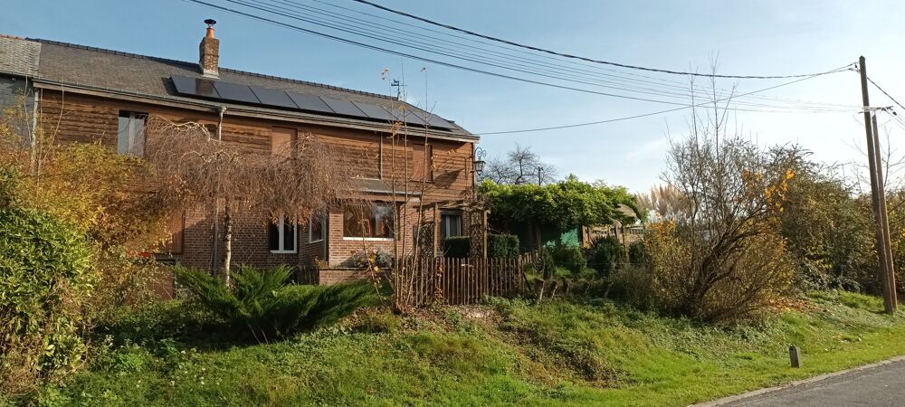 Secteur CHAUMONT-PORCIEN. Un ensemble immobilier composé....