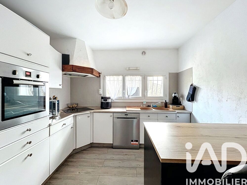 Vente Maison Vente Maison traditionnelle 8 pièces Volx