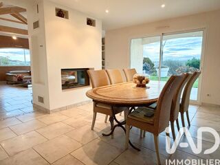  Maison à vendre 15 + pièces 233 m²