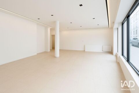 Location Boutique/Local commercial 87 m&sup2; 3208 75018 Paris