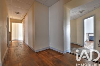  Immeuble à vendre 307 m²