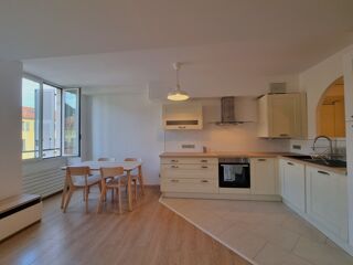  Appartement à louer 3 pièces 68 m²